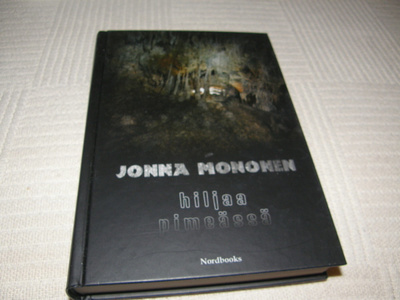 Jonna Mononen Hiljaa pimeässä -sid