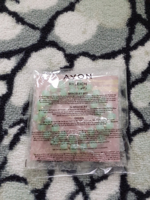 ~Avon Ryleigh-rannekorusetti~