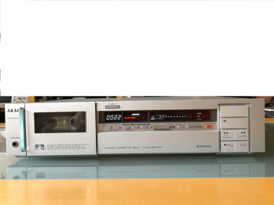 Akai GX-F71 kasettisoitin, 3-head, 2 vetoakselia, huollettu