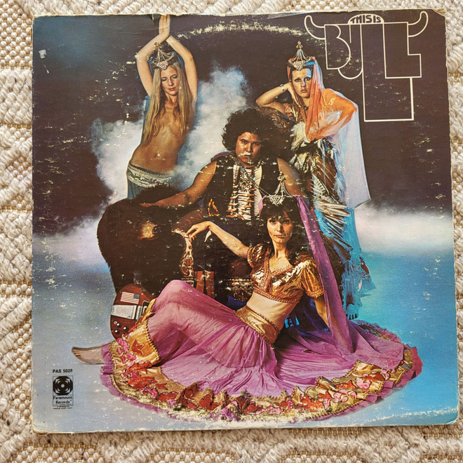 Bull – This Is Bull (LP)