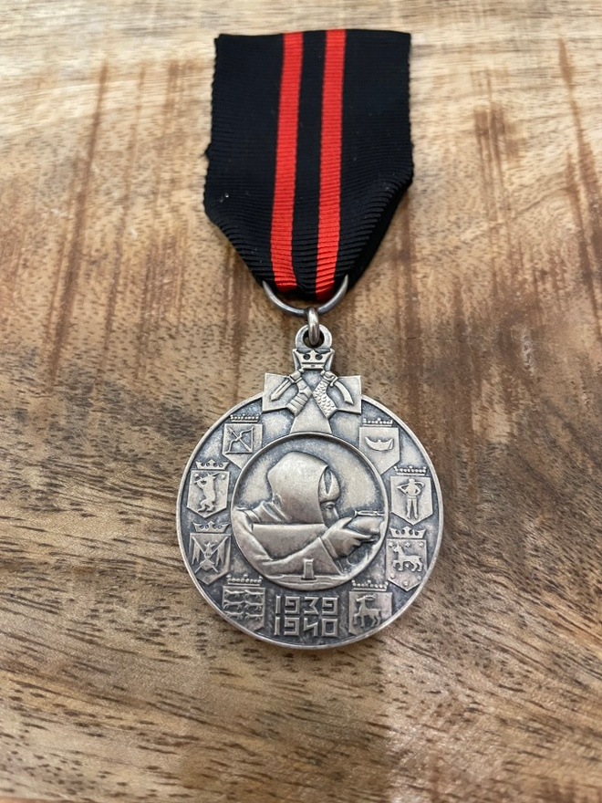 Commemorative medal of the Winter War for foreigners  silver