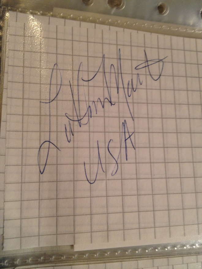LaVonna Martin nimikirjoitus paperilla