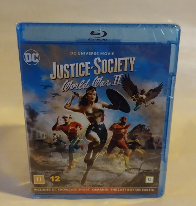 JUSTICE SOCIETY: WORLD WAR II  (BD) UUSI