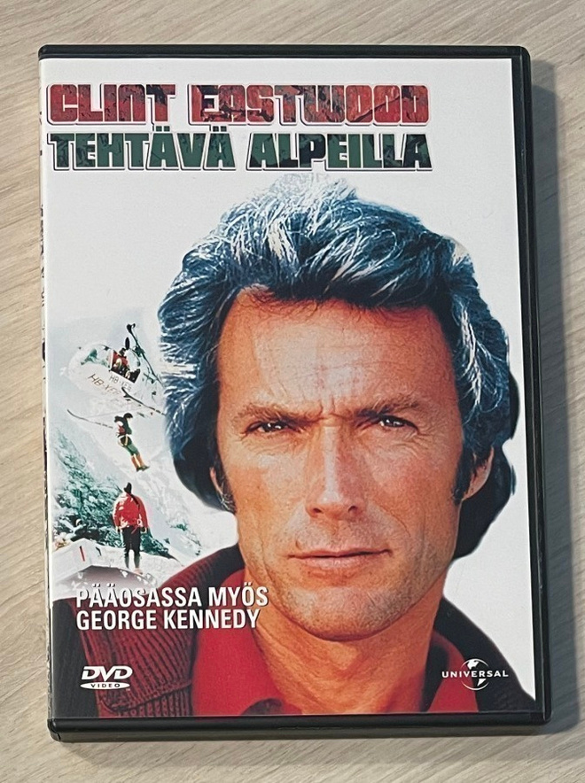 Tehtävä Alpeilla (1975) Clint Eastwood