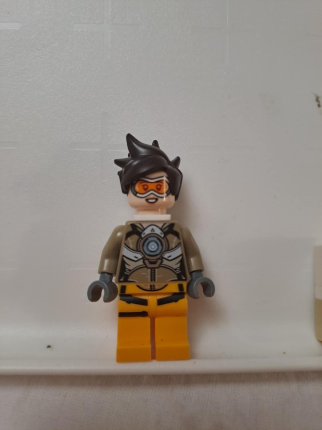 LEGO  Tracer (Lena Oxton)