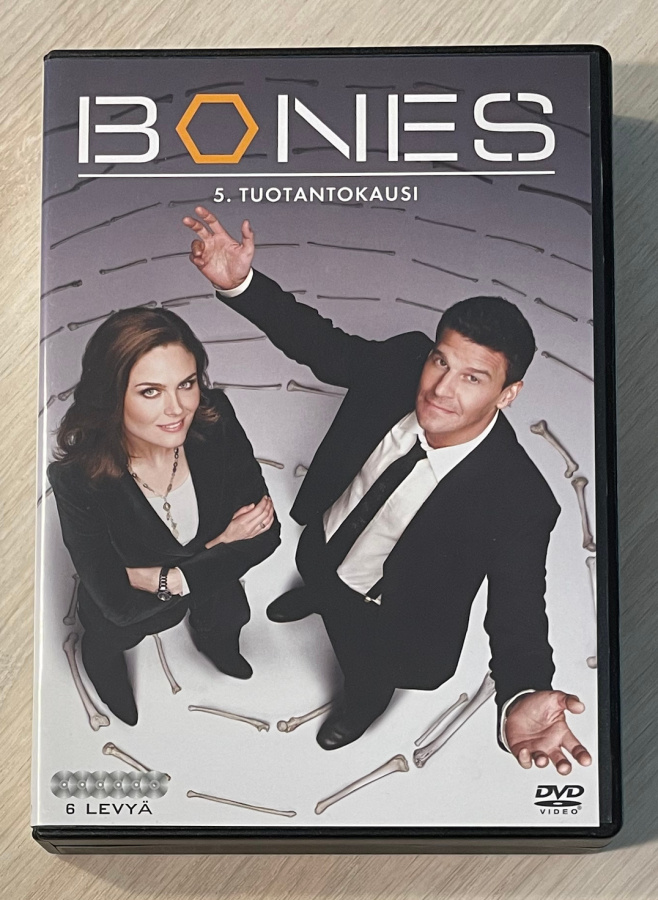 BONES: Kausi 5 (6DVD) Emily Deschanel & David Boreanaz