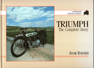 Moottoripyörä - Triumph The Complete Story kirja.