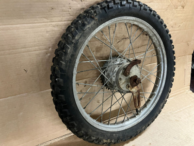 Tunturiin takapyörä 17"