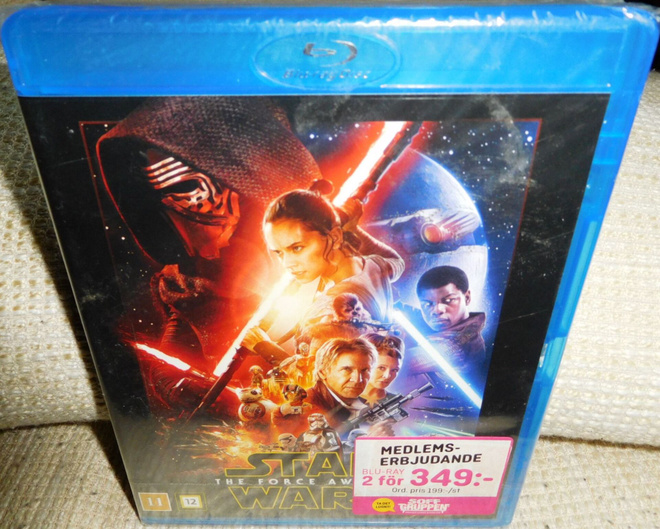 Star Wars - The Force Awakens (muoveissa) [2x Blu-ray]