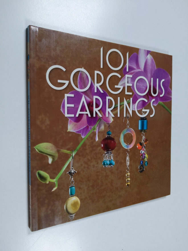 Dawn Anderson : 101 Gorgeous Earrings