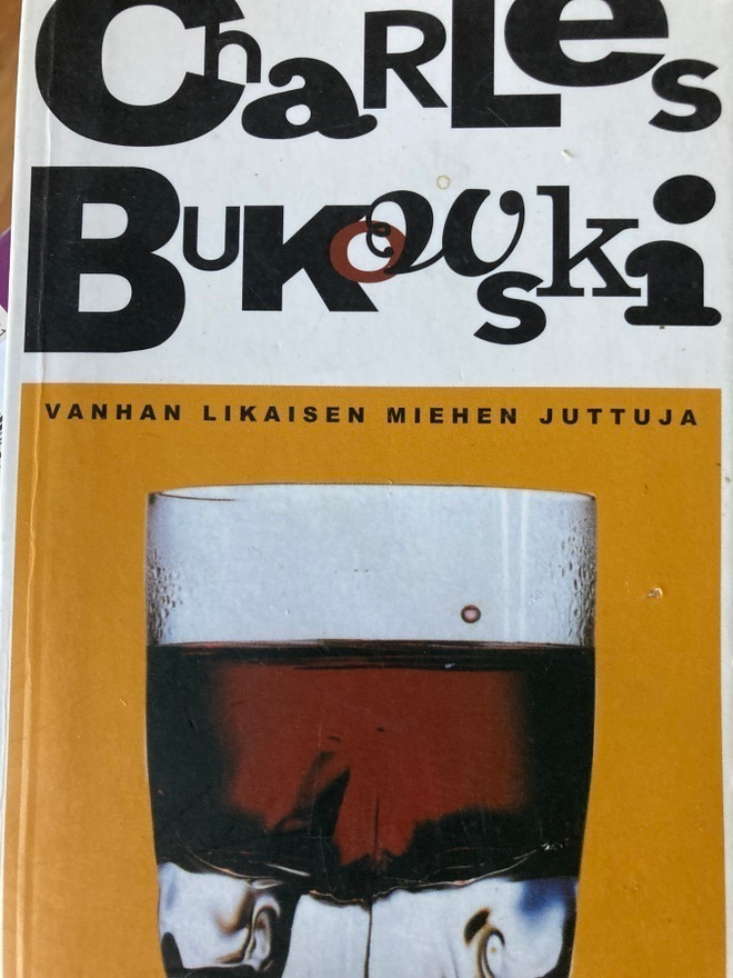 BUKOVSKI: VANHAN LIKAISEN MIEHEN JUTTUJA