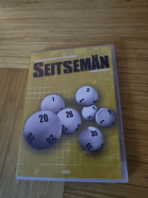 Seitsemän