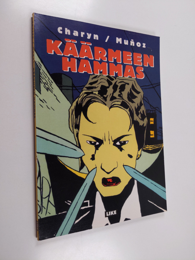 Jerome Charyn ym. : Käärmeen hammas