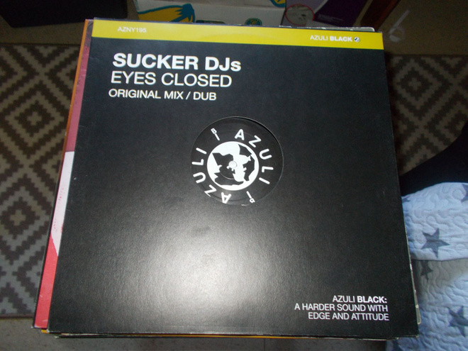 12" VINYYLI SINKKU SUCKER DJ'S ** EYES CLOSED **