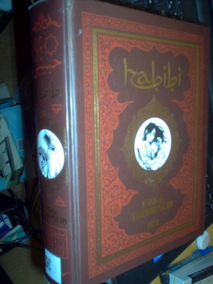 Thompson : Habibi  ( 1 p. 2012 ) Sis. postikulut