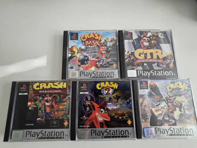 Crash Bandicoot setti