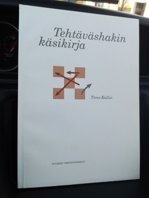 Timo Kallio :  Tehtäväshakin käsikirja ( SIS POSTIKULU)