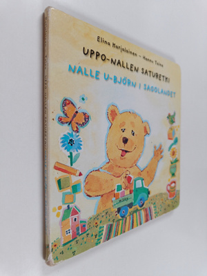 Elina Karjalainen ym. : Uppo-Nallen saturetki = Nalle U-B...