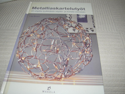 Lisa Brown Metalliaskartelutyöt