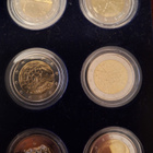 2€ juhlarahoja puisessa laatikossa. Suomi.16kpl - pikkukuva 3