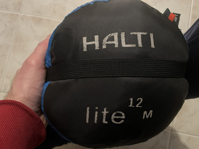 Halti Lite 1.2 M Makuupussi