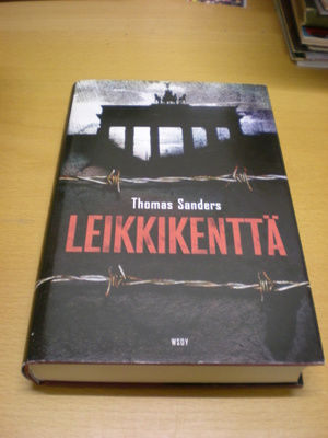 Thomas Sanders: Leikkikenttä