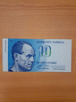 10 mk 1986 korvaava 1997..kl 9