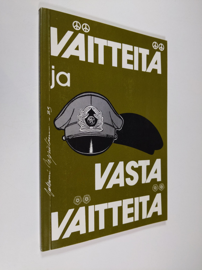 Kadettikunta (julk.) ry : Väitteitä ja vastaväitteitä maa...