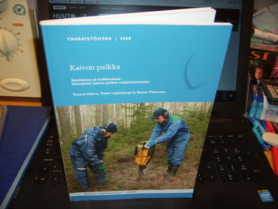 Hatva ym. : Kaivon paikka ( 1 p. 2008 ) sis. postikulun