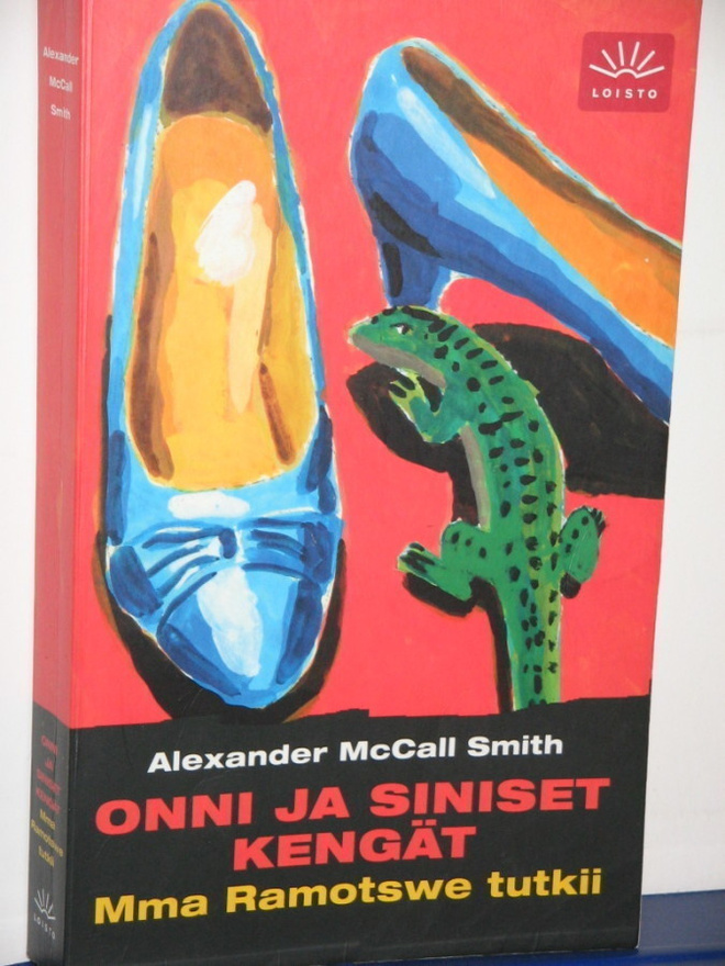 Alexander McCall Smith: ONNI JA SINISET KENGÄT