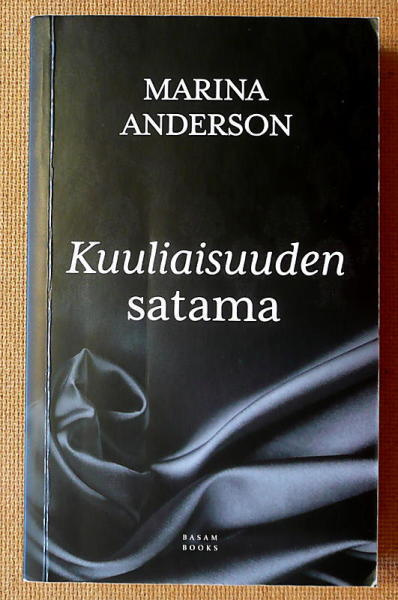 Marina Anderson: Kuuliaisuuden satama (pokkari)
