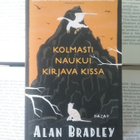 Alan Bradley - Kolmasti naukui kirjava kissa (pokkari) - pikkukuva 1