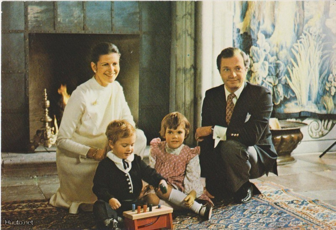 Carl XVI Gustaf, Silvia, Victoria ja Carl Philip p108