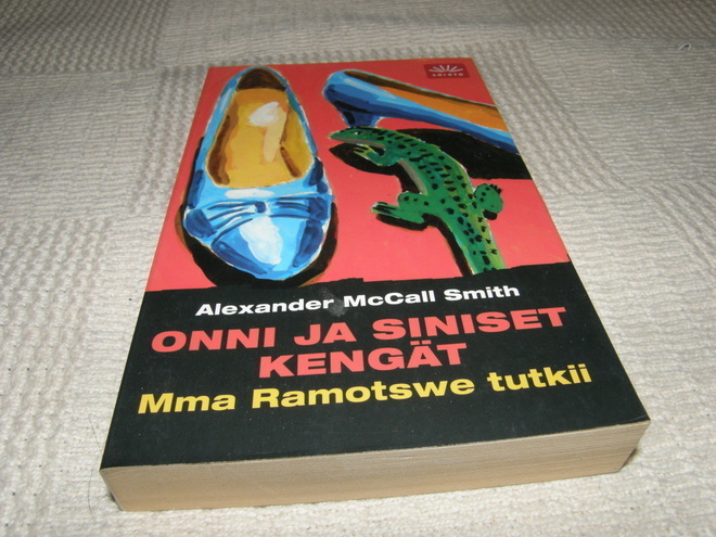 McCall Smith Onni ja siniset kengät   -pok