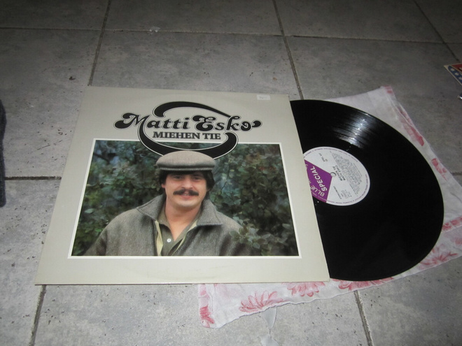 MATTI ESKO - MIEHEN TIE LP  - hienokunto