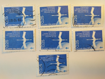 Itsenäinen Suomi 50 vuotta postimerkki 0,25 mk