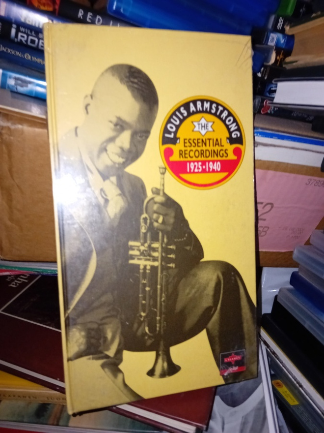 4cd Louis Armstrong ESSENTIAL RECORDINGS 1925-1940 UUSI