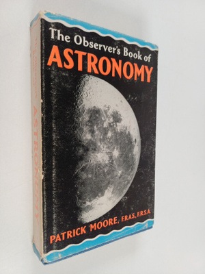 Patrick Moore : The Observer's Book of Astronomy