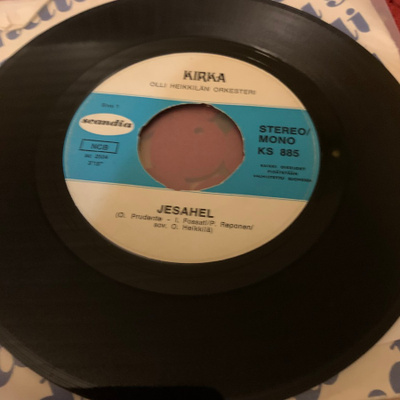 KIRKA: Jezahel * Pikku veli. * FIN 1972