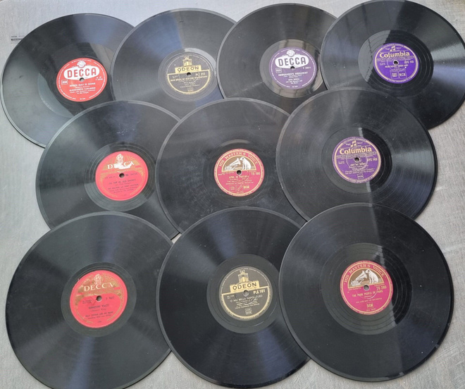 Savikiekko - 10 kpl Suomessa painettu - Decca Odeon HMV jne.