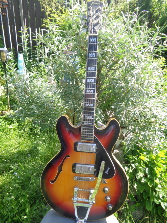 Framus 7301 Billy Lorento Semiacoustic ca.1972 Tone Sunburst