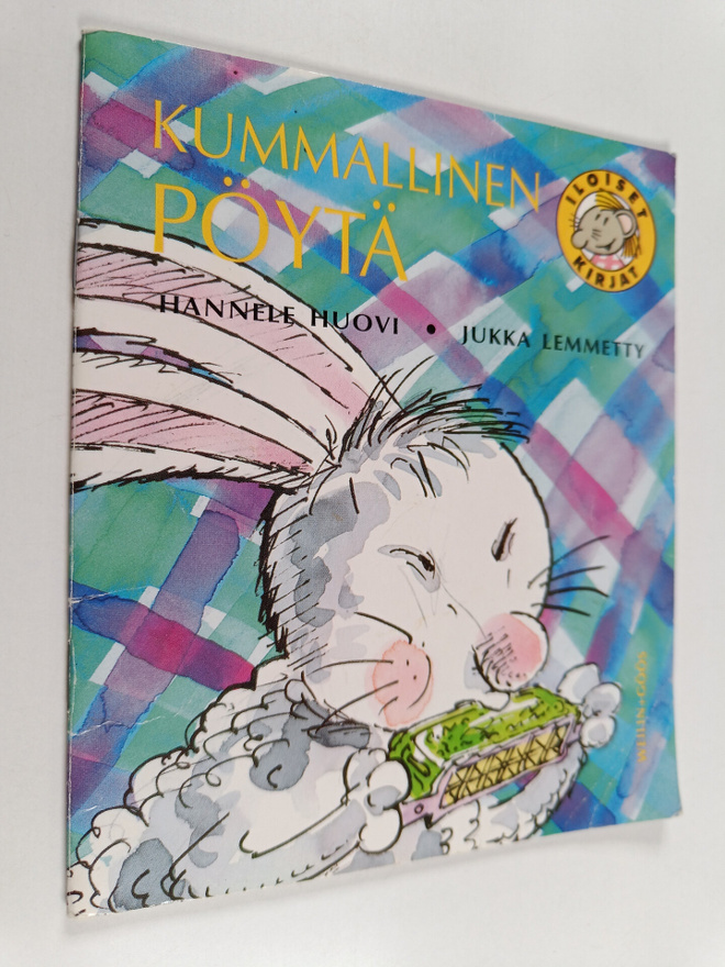 Hannele Huovi : Kummallinen pöytä