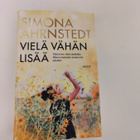 Simona Ahrnstedt; Vielä vähän lisää - pikkukuva 1
