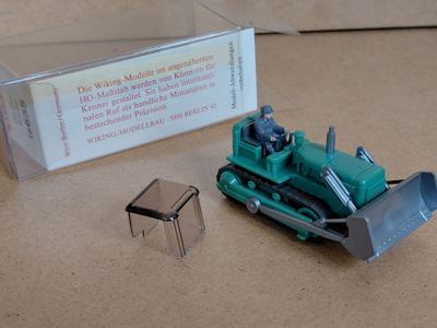 Hanomag PR610 puskutraktori 1965 vihreä 1:87 Wiking.