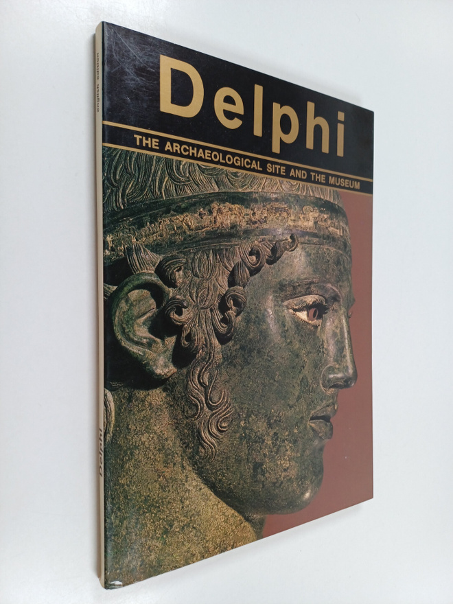 Petros G. Themelis : Delphi : the archaeological site and...