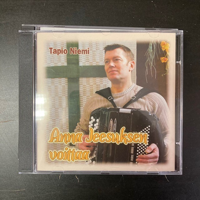 Tapio Niemi - Anna Jeesuksen voittaa CD