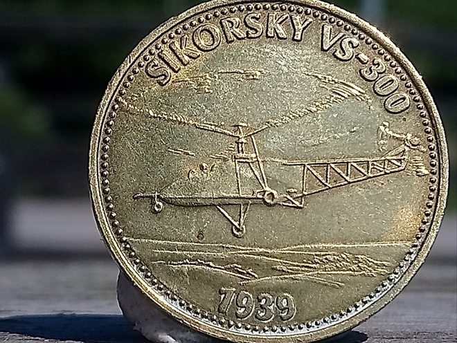 Shell kolikko. Sikorsky VS - 300. Halkaisija - 26 mm.