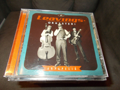 CD LEAVINGS ORKESTERI ** ARPAPELIÄ **