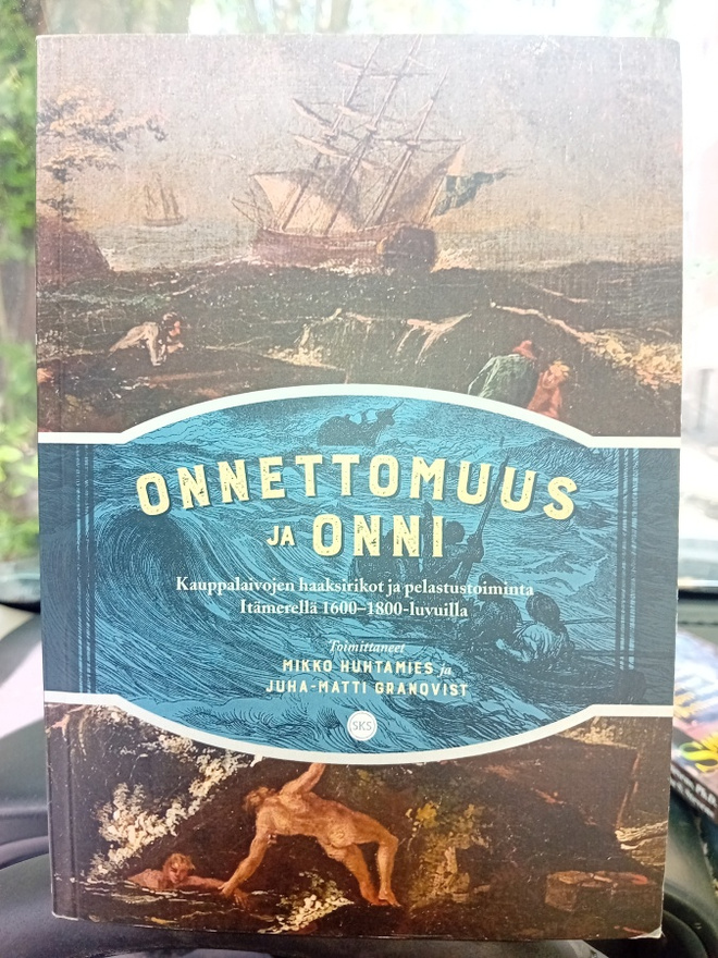 Huhtamies : Onnettomuus ja Onni ( SIS POSTIKULU )
