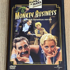 NELJÄ NOLATTUA NEROA - DVD - THE MARX BROTHERS - pikkukuva 1